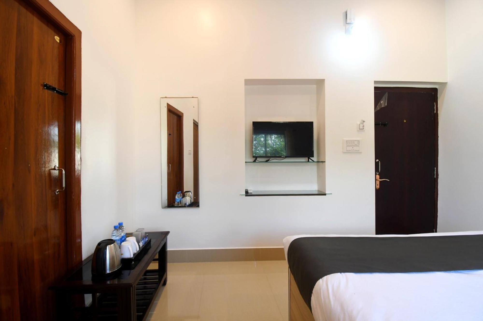 Bonobitaan Hotel & Restaurant Sri Niketan Ngoại thất bức ảnh