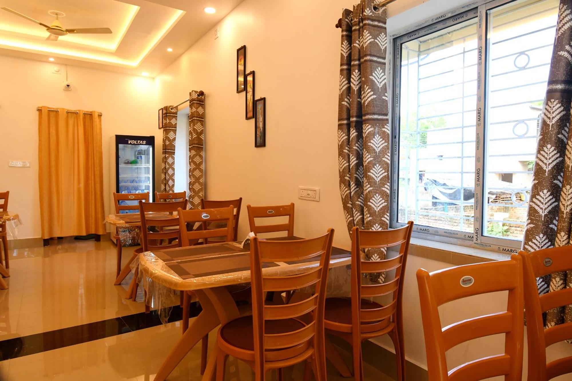 Bonobitaan Hotel & Restaurant Sri Niketan Ngoại thất bức ảnh